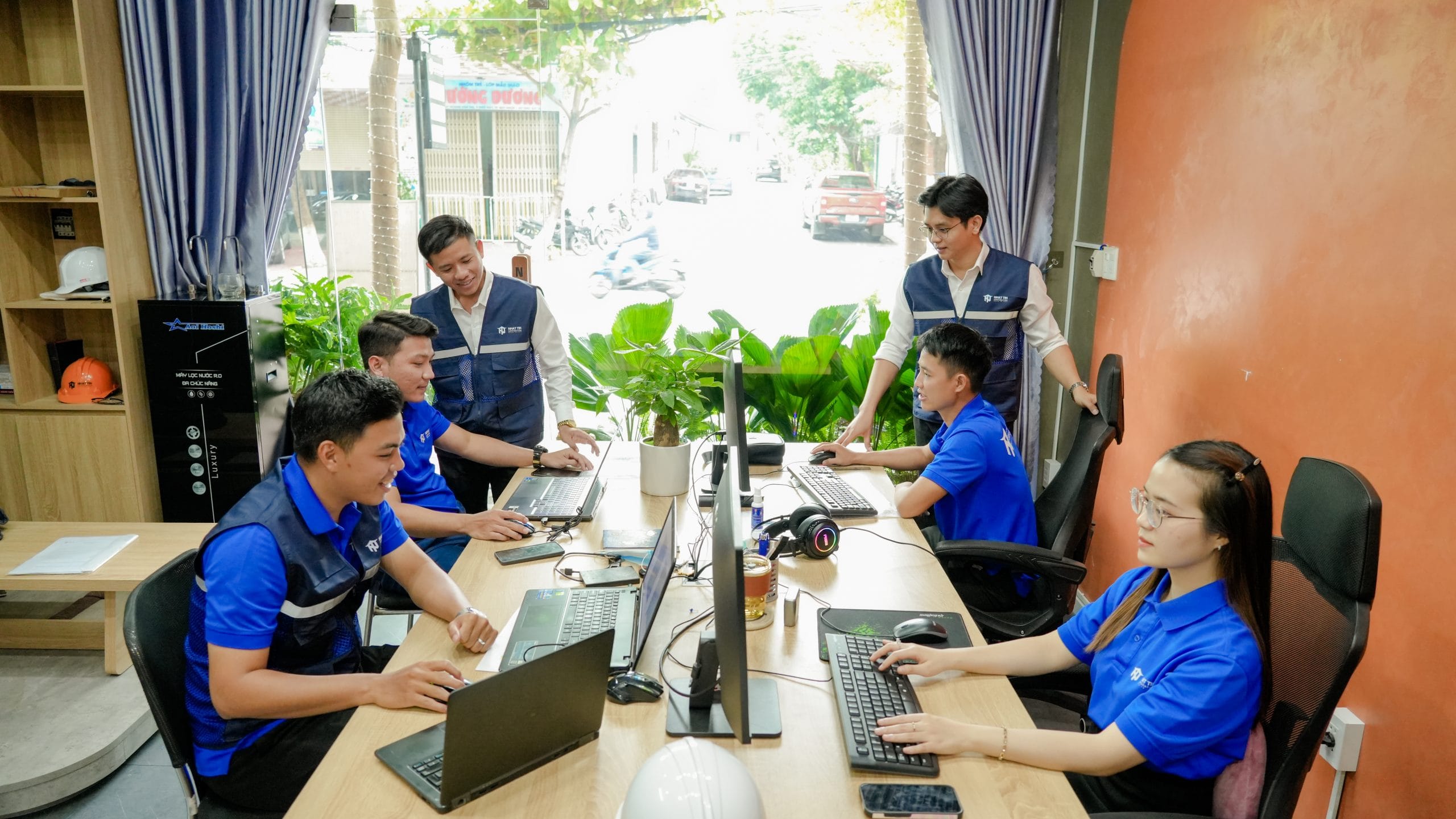 Đội ngũ Nhất Tín luôn áp dụng quy trình cải tạo nhà chuyên nghiệp