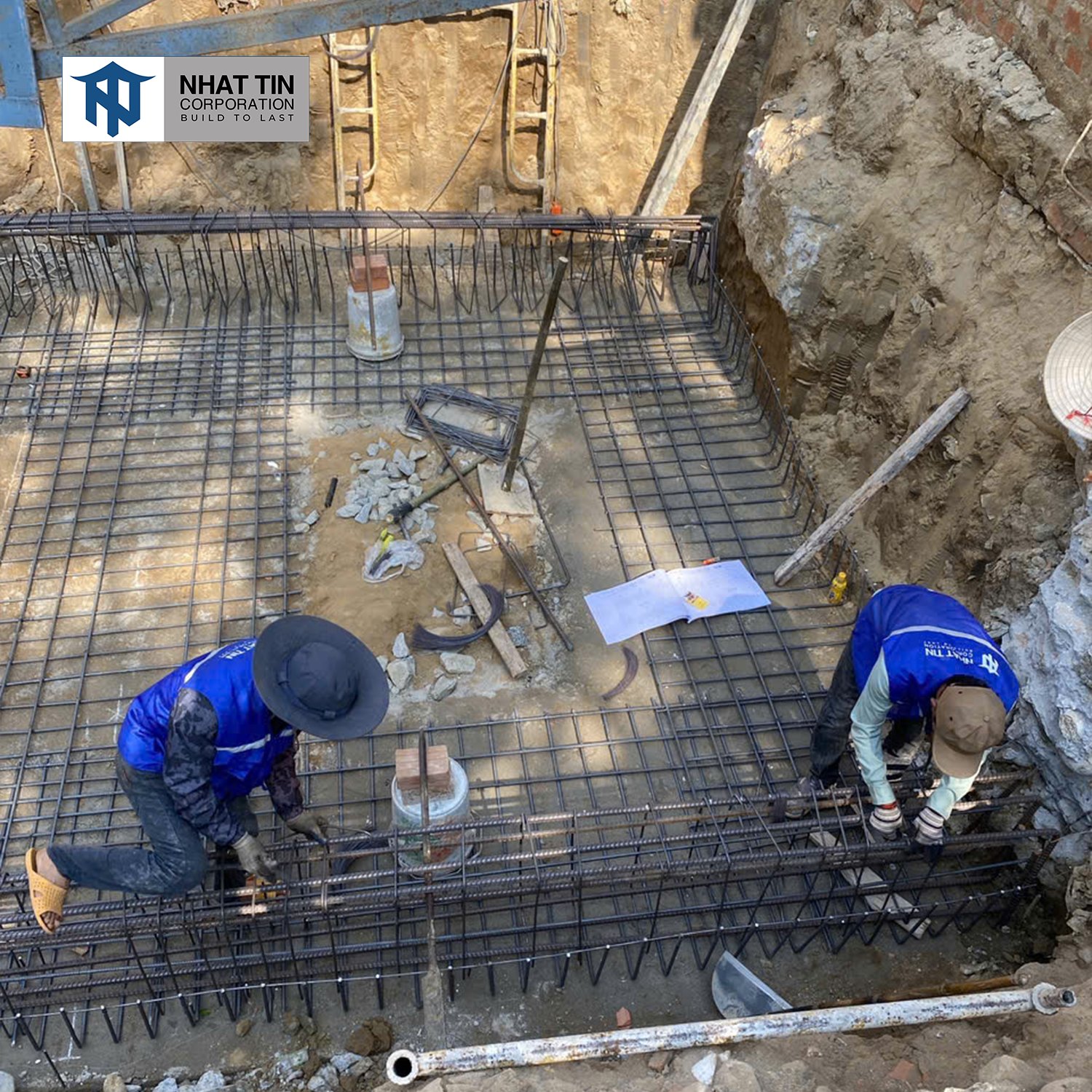Ngôi nhà được Nhất Tín thiết kế và xây nhà trọn gói với diện tích 6x7x12m
