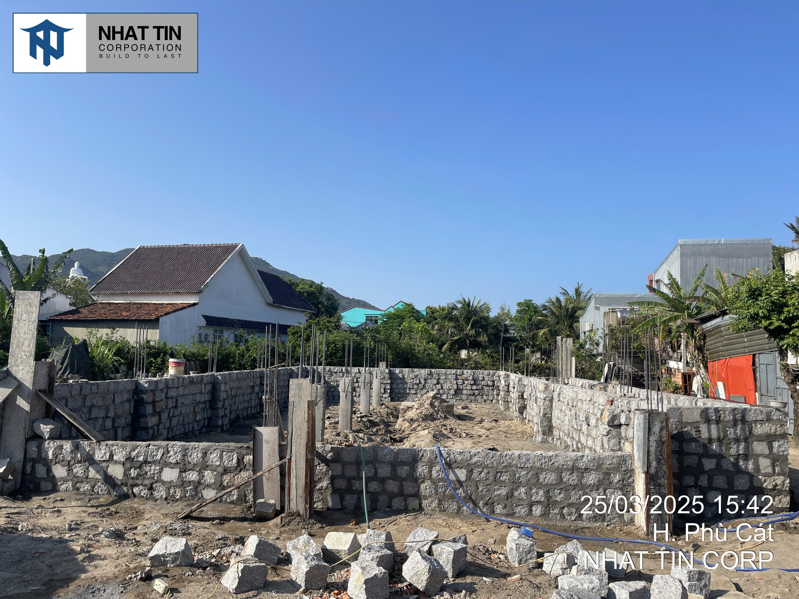 Thành phẩm sau khi đổ bê tông cổ cột.